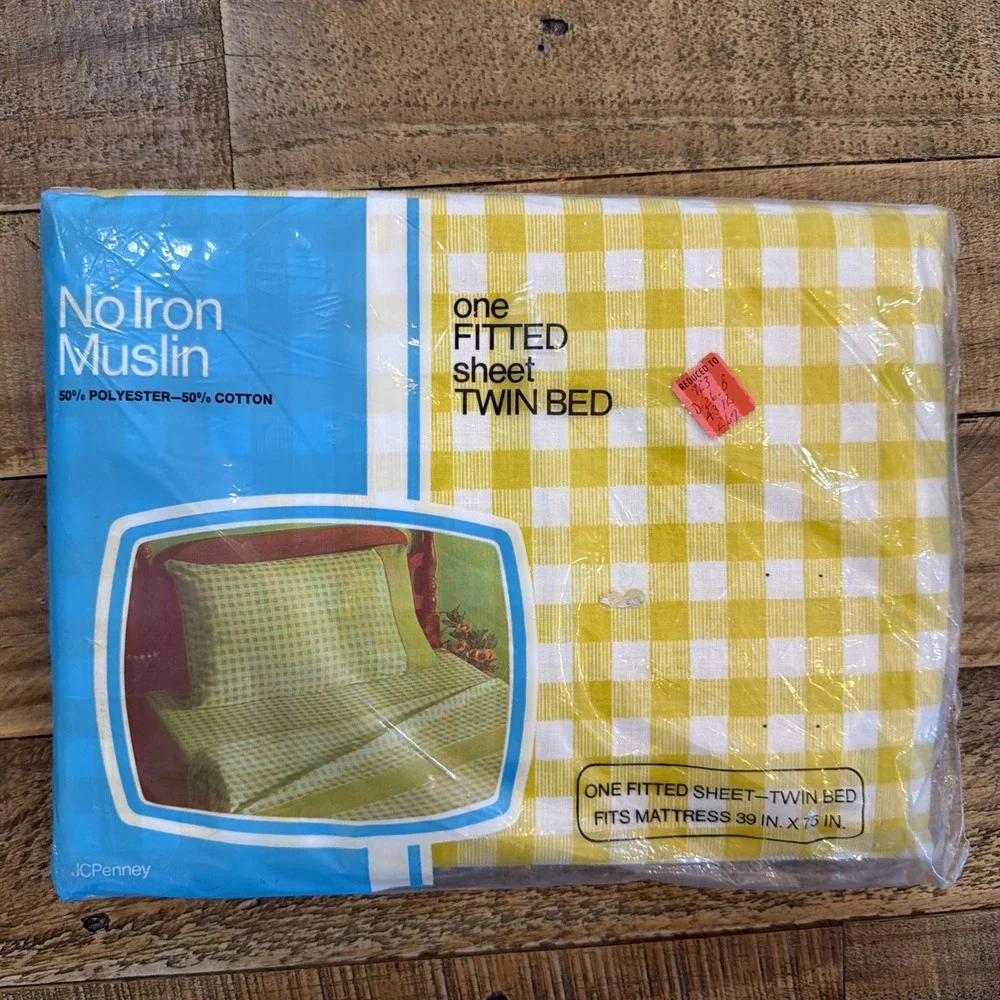 Vintage JC Penney No Iron Muslin One Fitted Sheet Twin Size Yellow NIP For 39x75